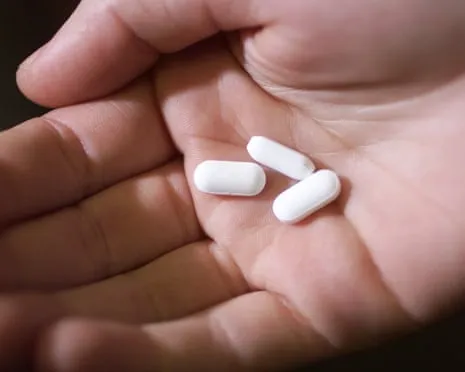 Daily Aspirin Demonstrates Major Benefit in Stopping Bowel Cancer Return, Research Reports